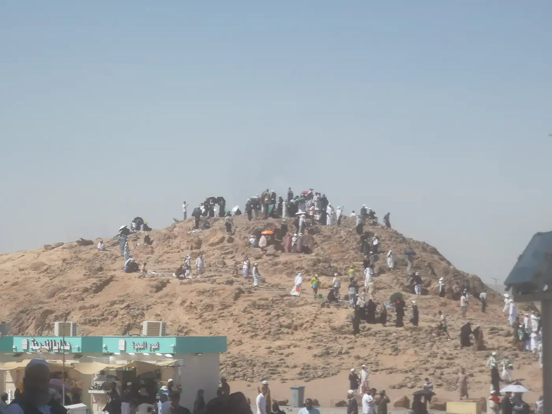 Vue rapprochée de la Kaaba pendant la Omra