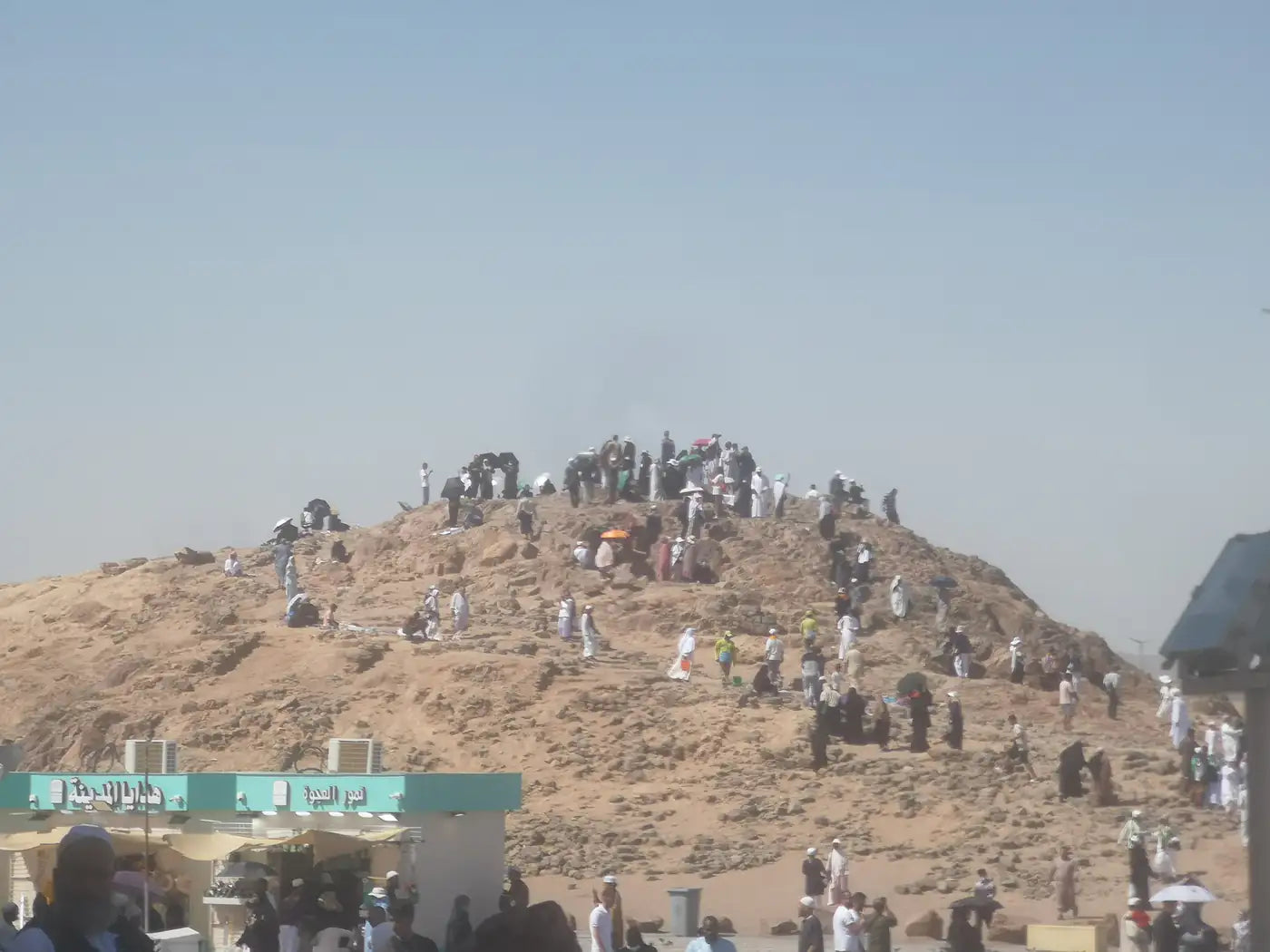 Vue rapprochée de la Kaaba pendant la Omra